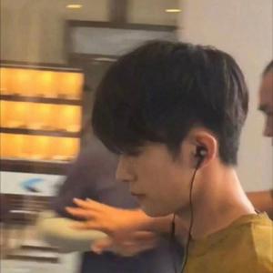 中国老头老妇七ube
